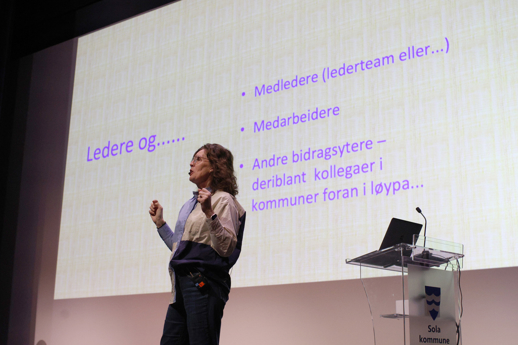 Irene Grastveit på scenen