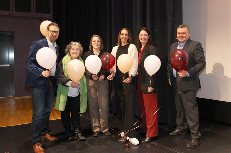 Arve Ubøe Rohde, Ingeborg Dirdal, Ruth Økland, Mari Brynilsen, Kristine Skjøthaug,  Rune Hauge