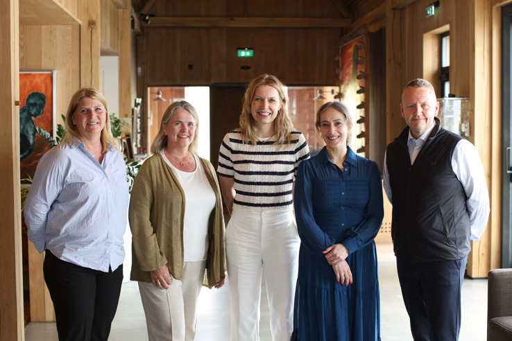 Daglig leder for KS Digital Sissel Nordhagen, Nina Farah . Morten Melgård, Anna Lena Straumdal og vår regionale …. Elin Wetaas Jara.